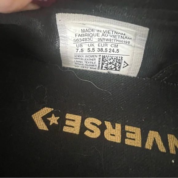 Converse Womens Black Sneakers with Gold Eyelets - Picture 6 of 6